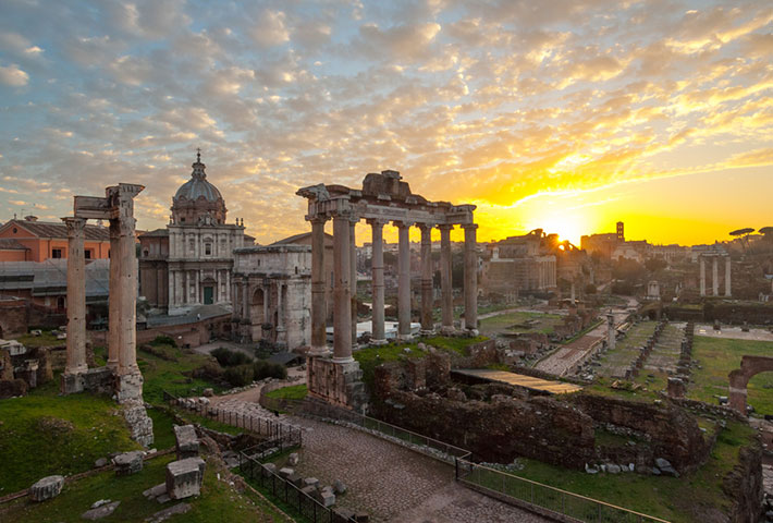 Tour di Roma all'alba